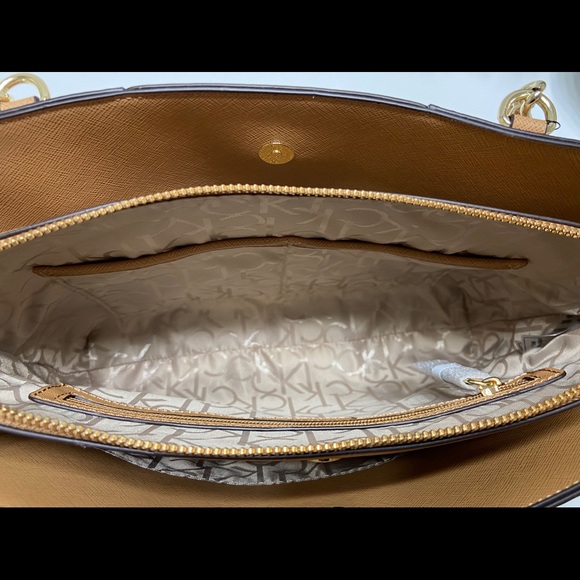 NEW Calvin Klein Monogram Logo Chainlink Satchel - Picture 5 of 12